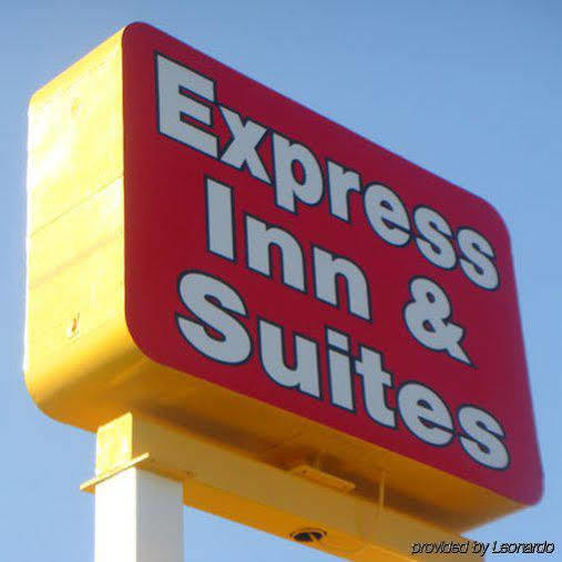 Express Inn & Suites Clearwater Пінеллас-Парк Екстер'єр фото